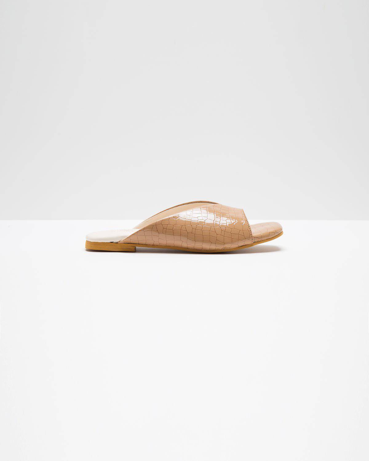 Ergo Croc Leather Pattern Beige Flats - Windlust